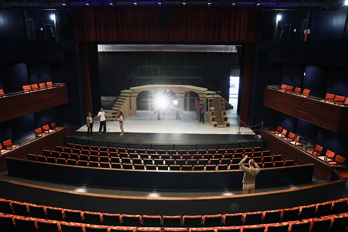 Mainstage of The Goel Center for Theater and Dance.